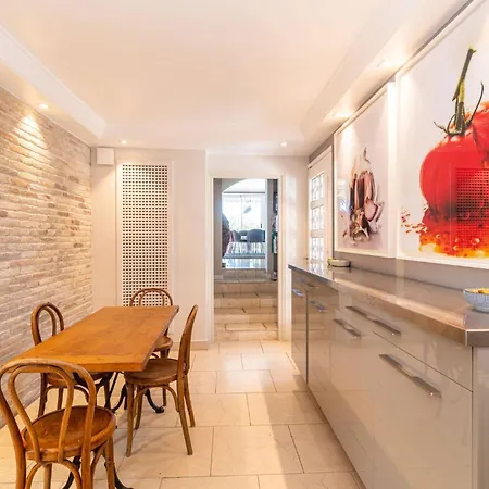 Astrid By Terrys Homes * Κάννες
